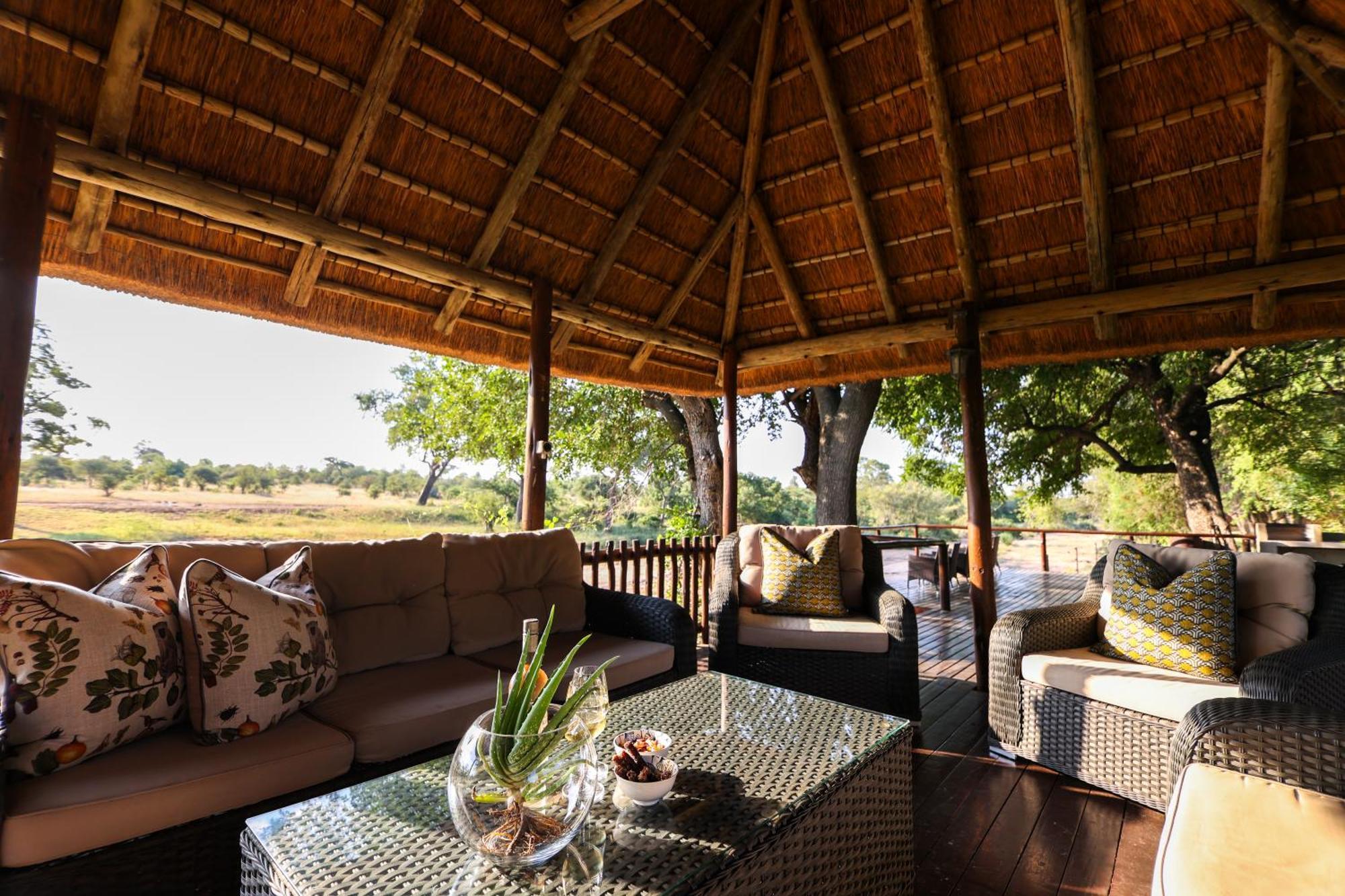 Senalala Safari Lodge Klaserie Private Nature Reserve Exteriör bild